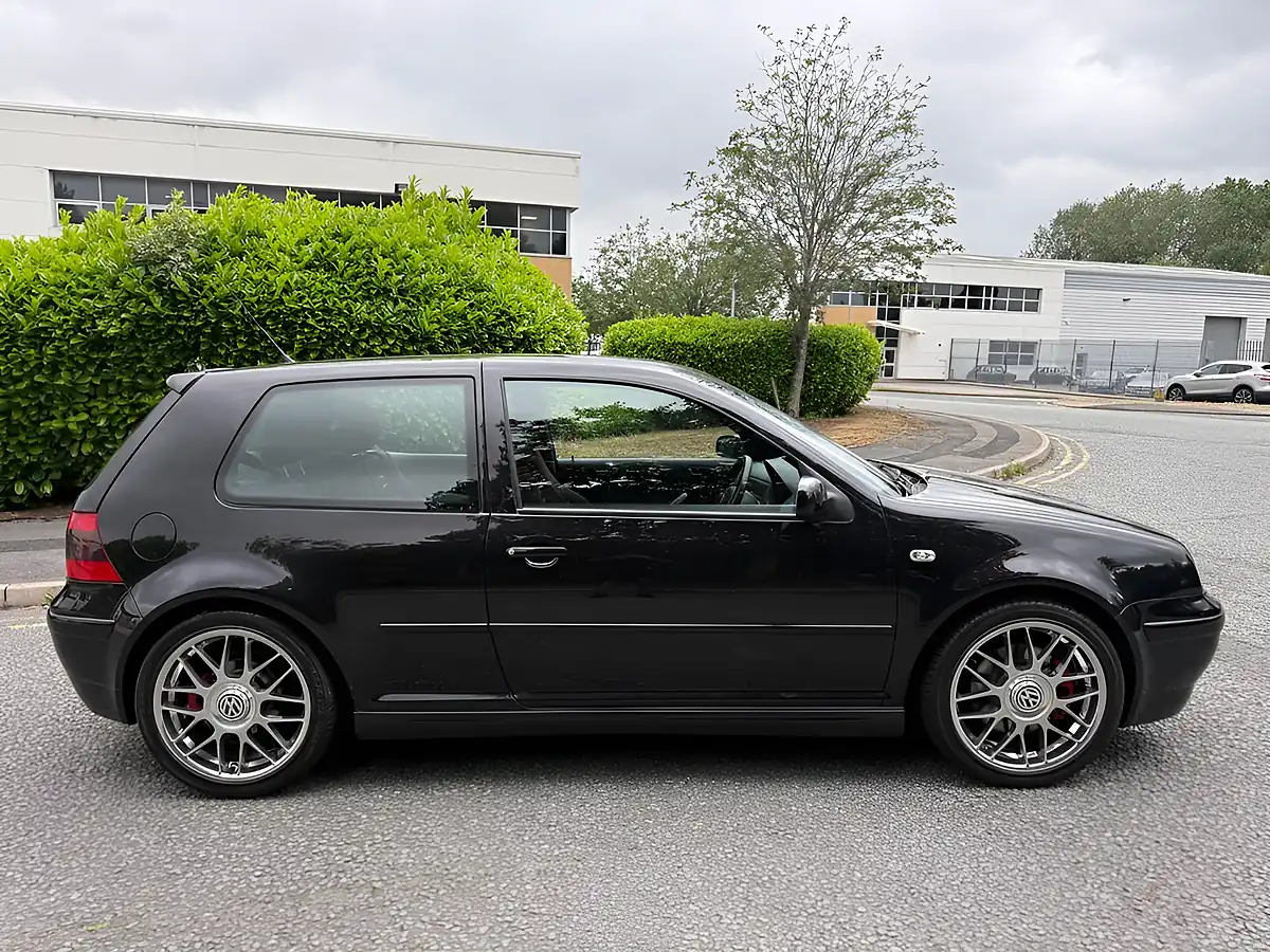 Used 2002 Volkswagen Golf Anniversary Black - Interior and Exterior details 3