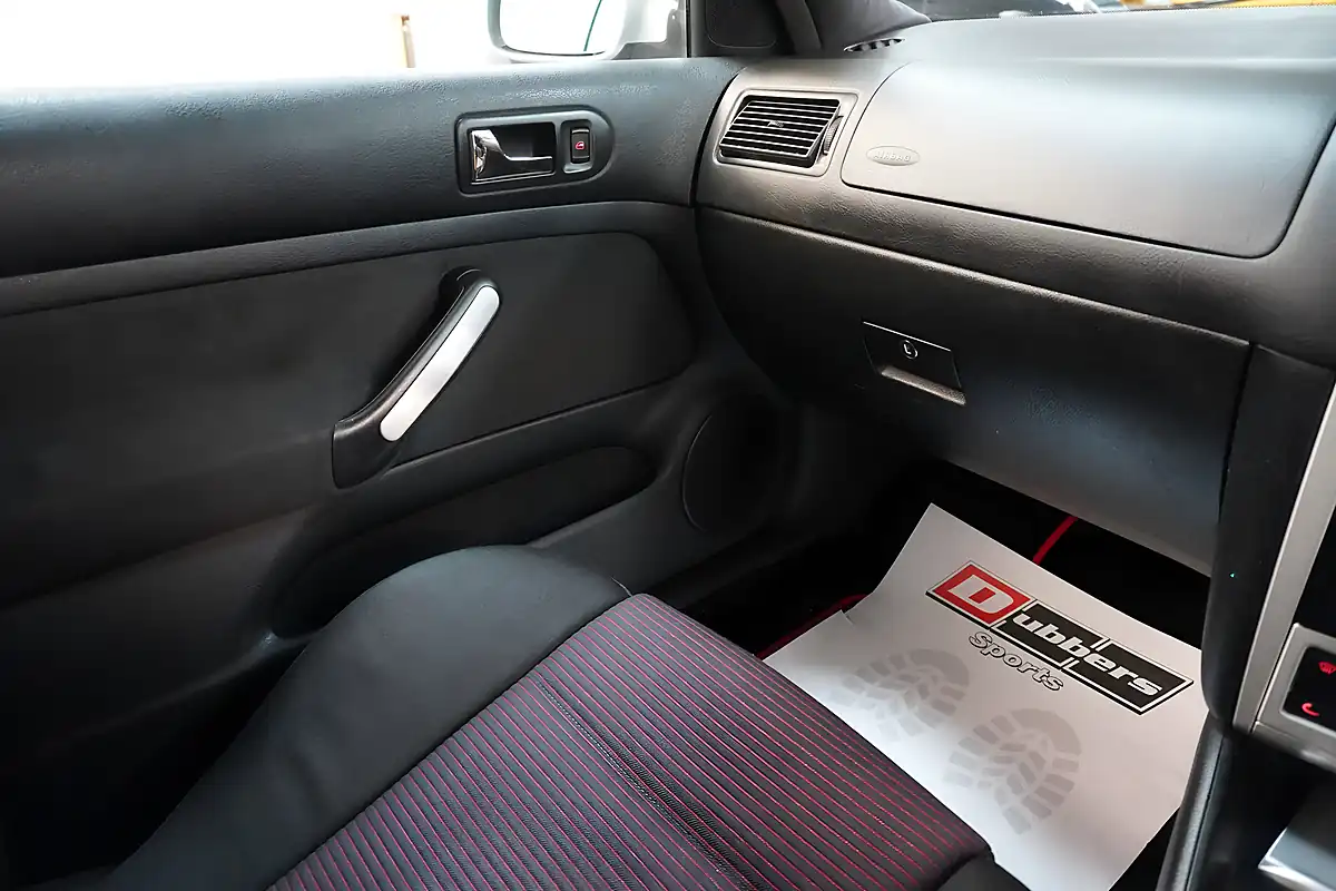 Used 2002 Volkswagen Golf GTI Anniversary Ltd Edn Silver - Interior and Exterior details 12
