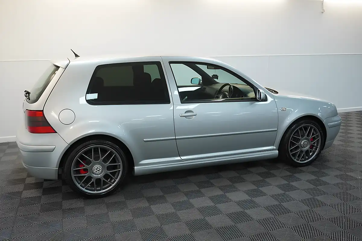 Used 2002 Volkswagen Golf GTI Anniversary Ltd Edn Silver - Interior and Exterior details 5