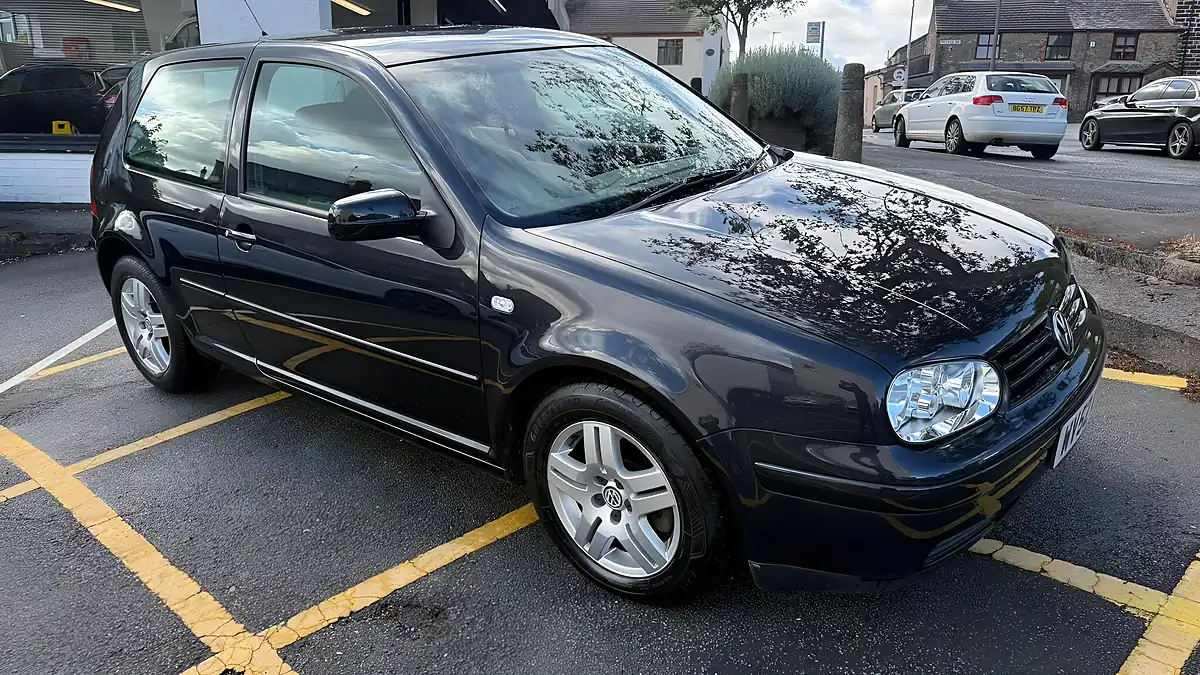 Used 2002 Volkswagen Golf GTI Black - Interior and Exterior details 11