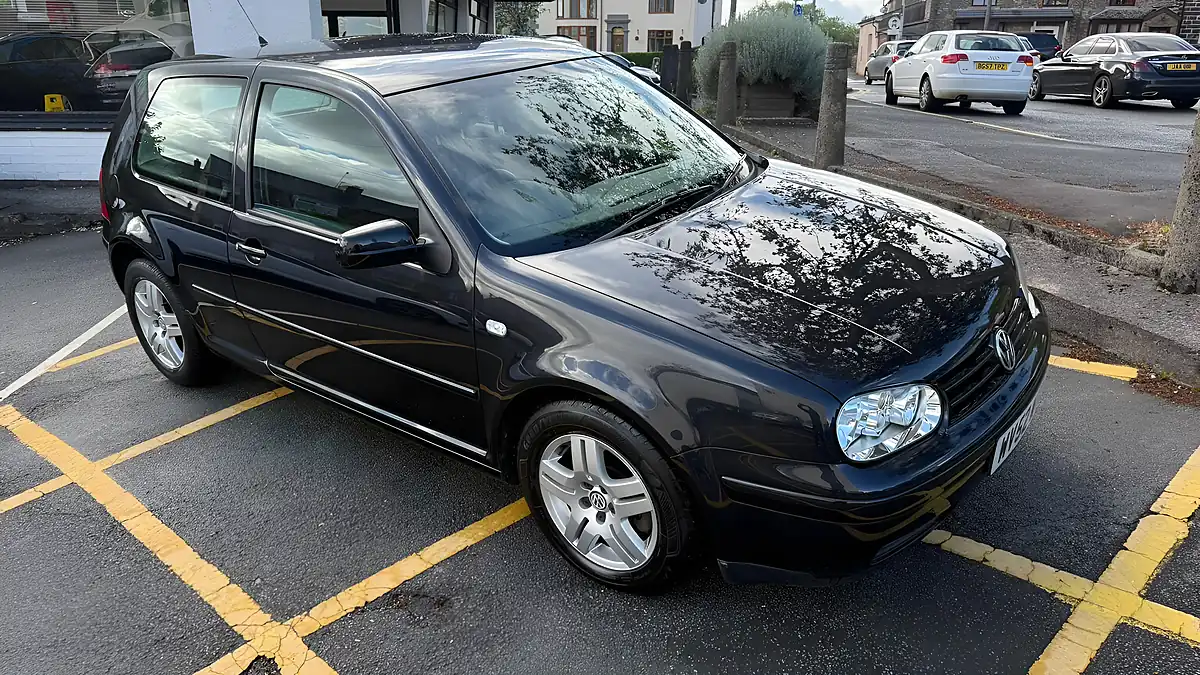 Used 2002 Volkswagen Golf GTI Black - Interior and Exterior details 8