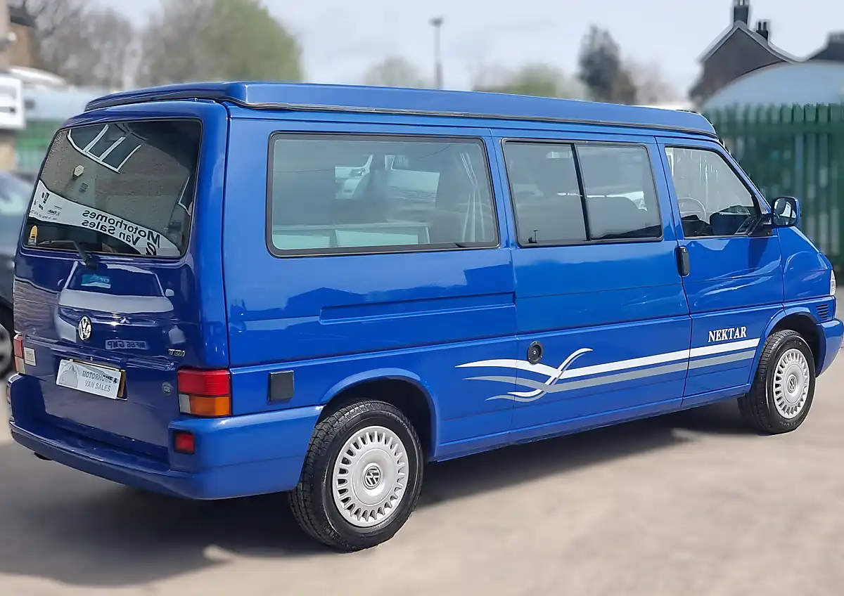 Used 2002 Volkswagen Transporter T4 Bilbo Nektar Pop Top Blue - Interior and Exterior details 10