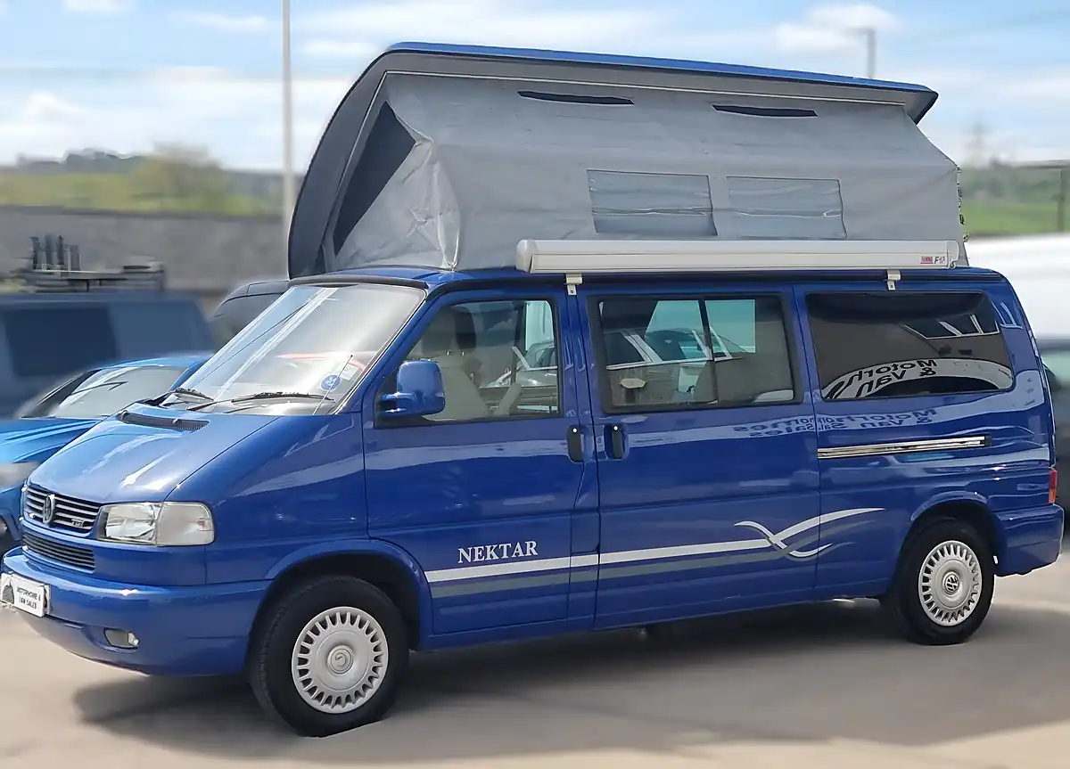 Used 2002 Volkswagen Transporter T4 Bilbo Nektar Pop Top Blue - Interior and Exterior details 4