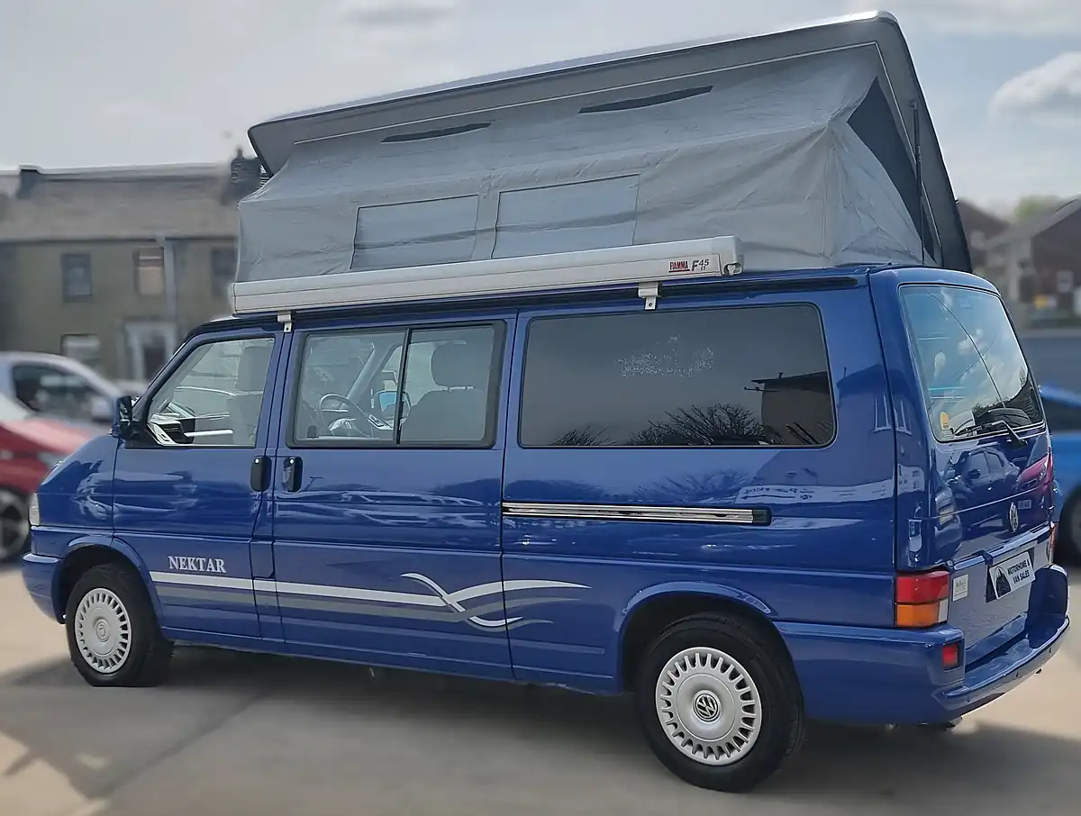 Used 2002 Volkswagen Transporter T4 Bilbo Nektar Pop Top Blue - Interior and Exterior details 5