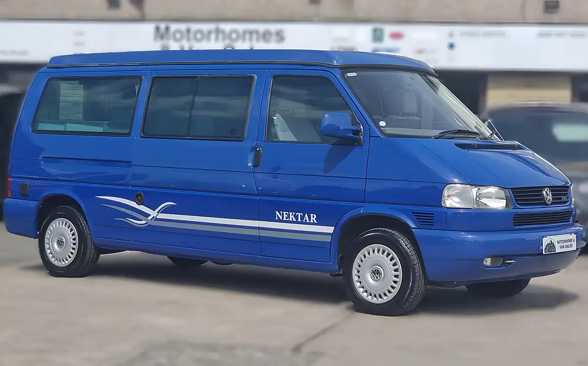 Used 2002 Volkswagen Transporter T4 Bilbo Nektar Pop Top Blue - Interior and Exterior details 7