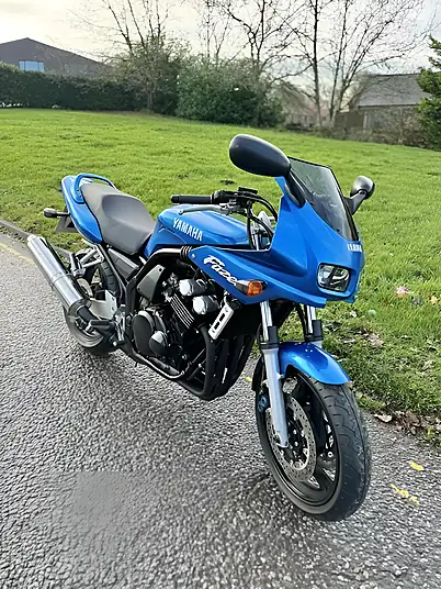 2002 Yamaha Fazer 600