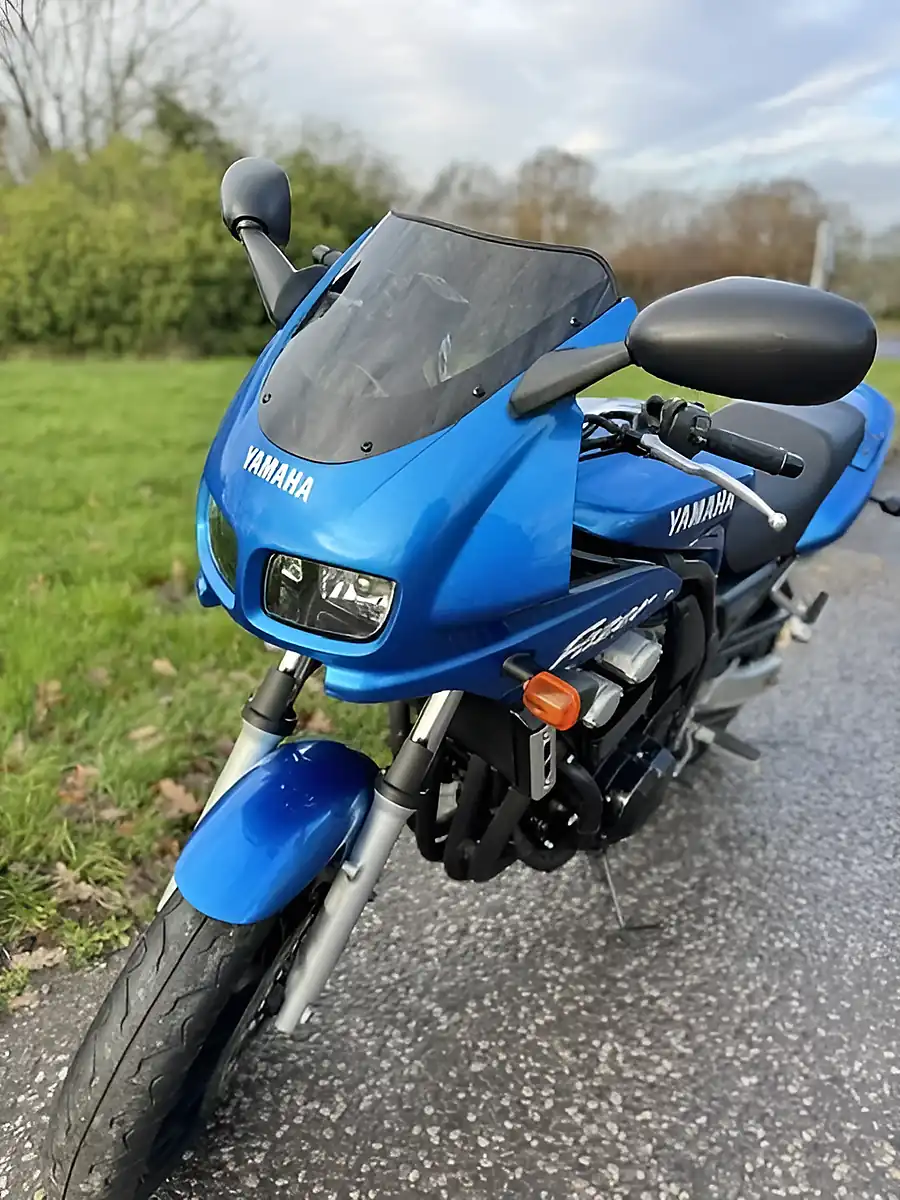 Used 2002 Yamaha Fazer 600 - Interior and Exterior details 10