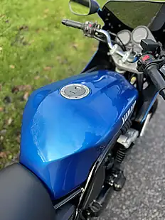 Used 2002 Yamaha Fazer 600 - Interior and Exterior details 6