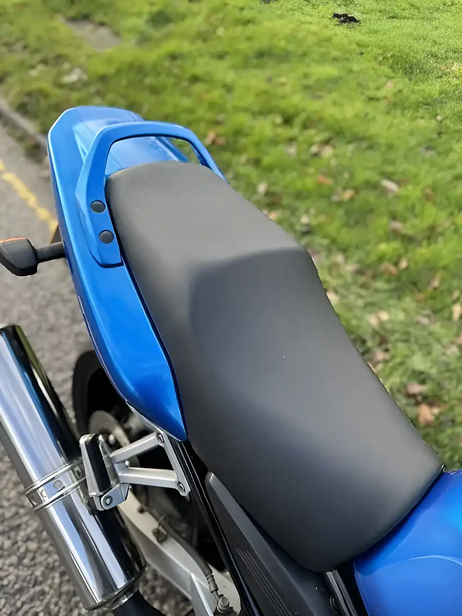 Used 2002 Yamaha Fazer 600 - Interior and Exterior details 7