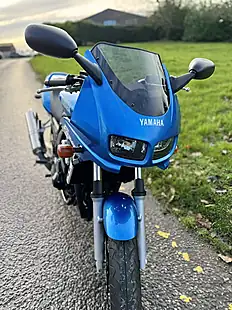 Used 2002 Yamaha Fazer 600 - Interior and Exterior details 8