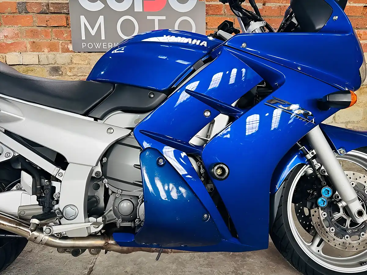 Used 2002 Yamaha Fjr1300 Blue - Interior and Exterior details 7