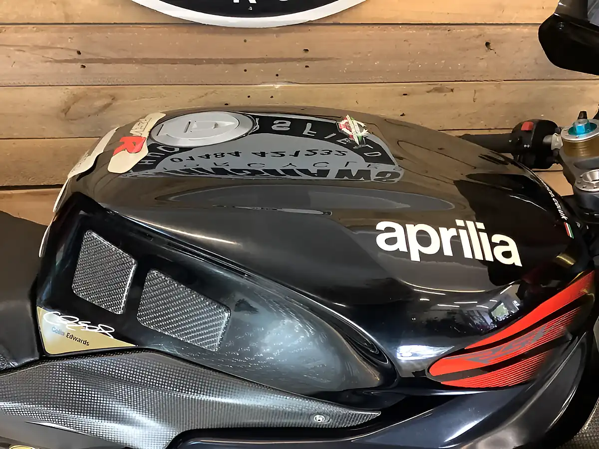 Used 2003 Aprilia Rsv R - Interior and Exterior details 10