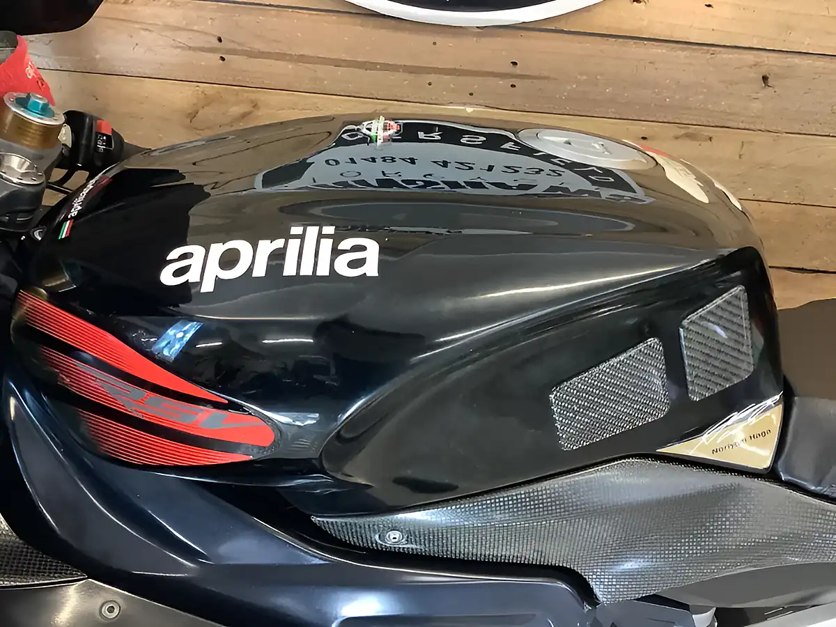 Used 2003 Aprilia Rsv R - Interior and Exterior details 11
