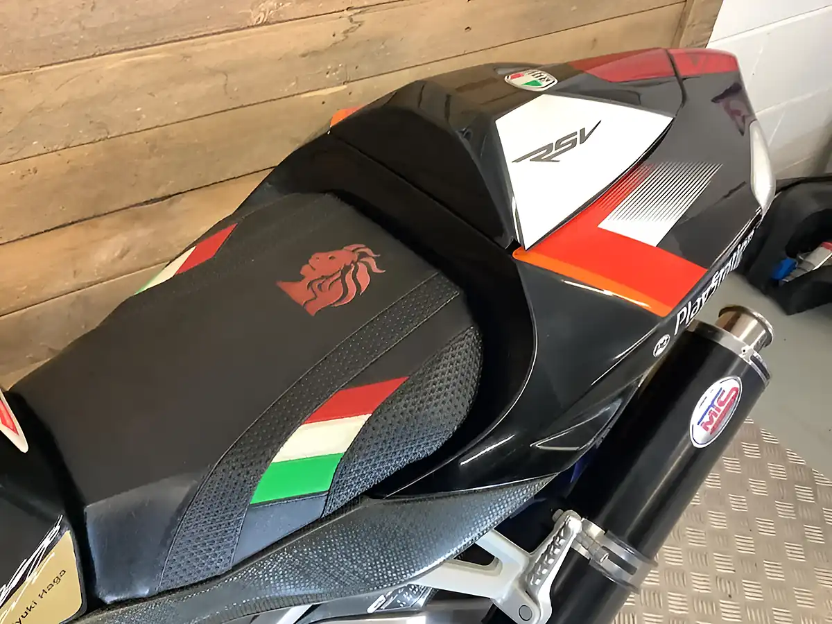 Used 2003 Aprilia Rsv R - Interior and Exterior details 14