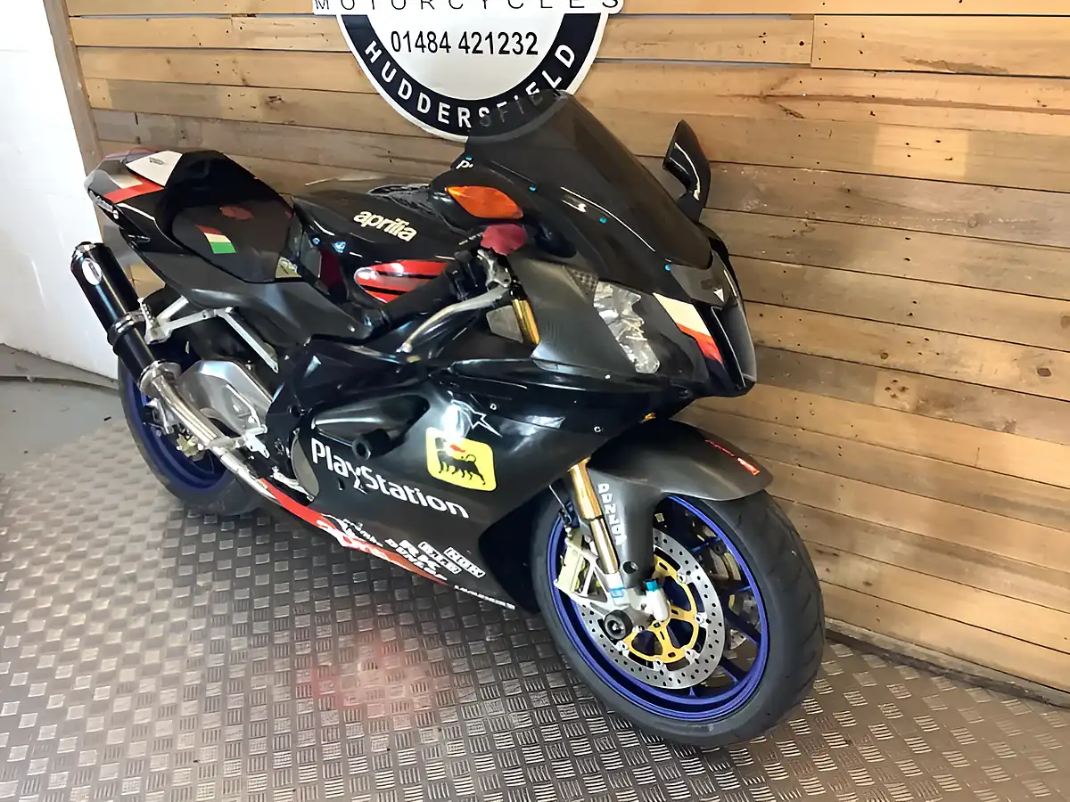 Used 2003 Aprilia Rsv R - Interior and Exterior details 5