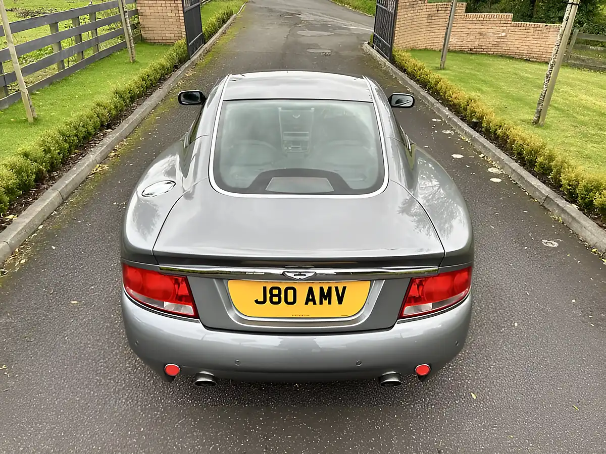 Used 2003 Aston Martin Vanquish Grey - Interior and Exterior details 10