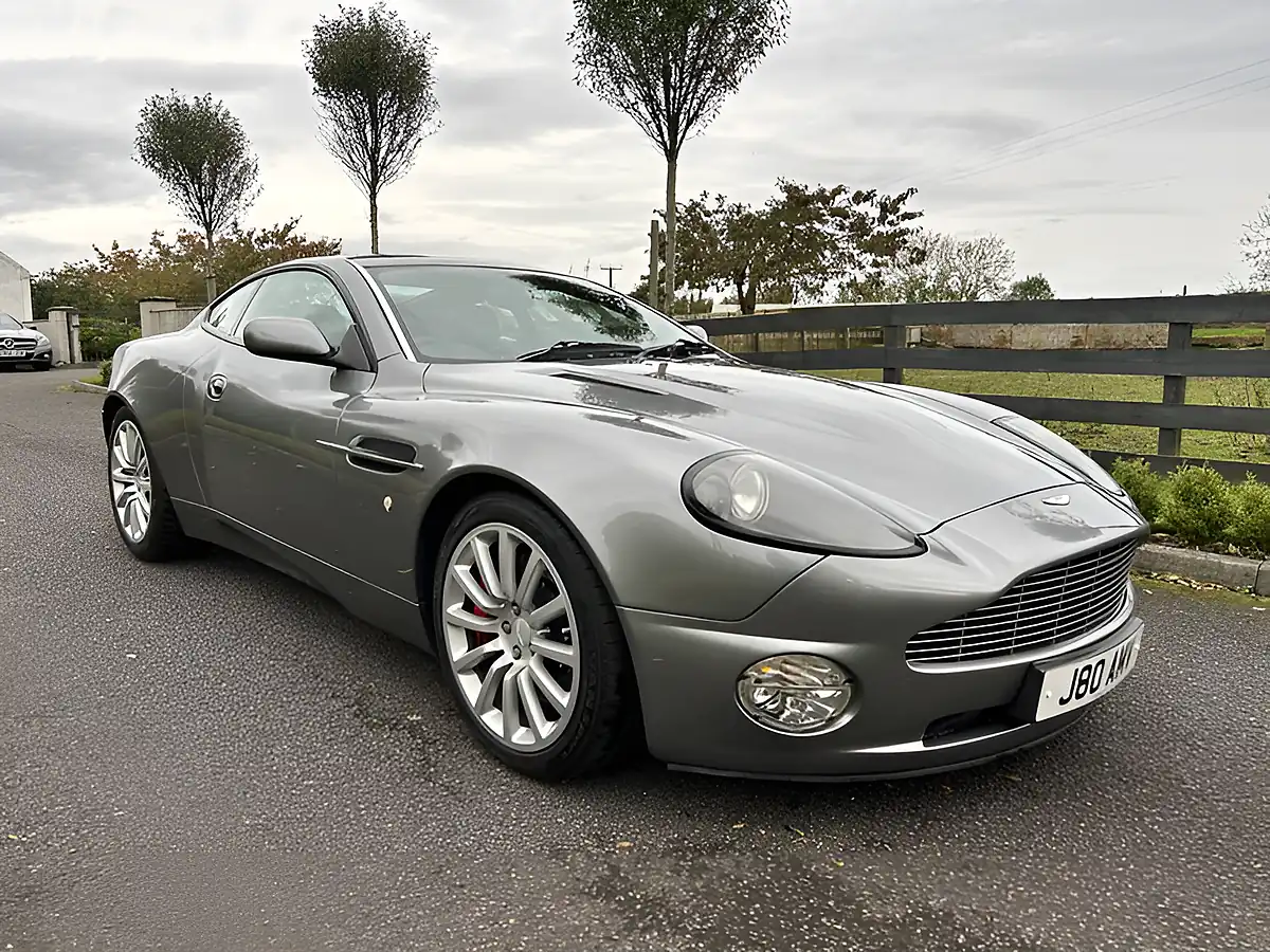 Used 2003 Aston Martin Vanquish Grey - Interior and Exterior details 2