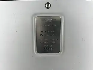 Used 2003 Aston Martin Vanquish Grey - Interior and Exterior details 20