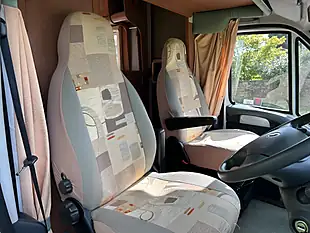Used 2003 Bessacarr E425 White - Interior and Exterior details 11