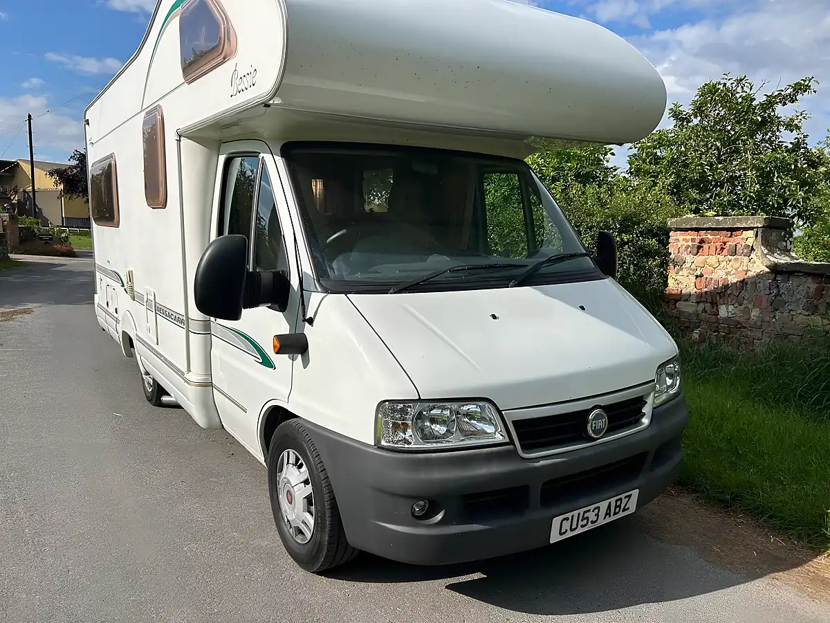 Used 2003 Bessacarr E425 White - Interior and Exterior details 20