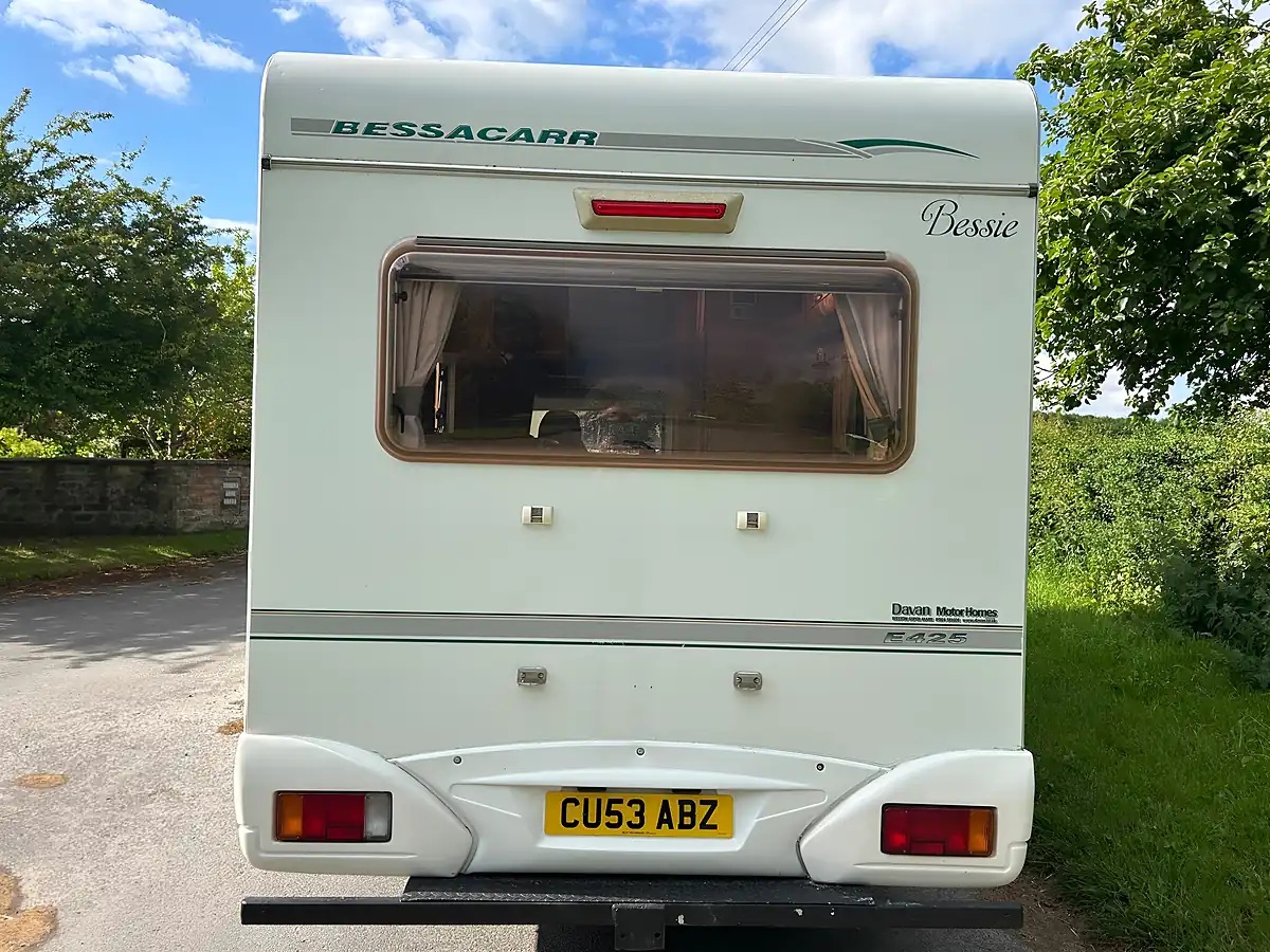 Used 2003 Bessacarr E425 White - Interior and Exterior details 8