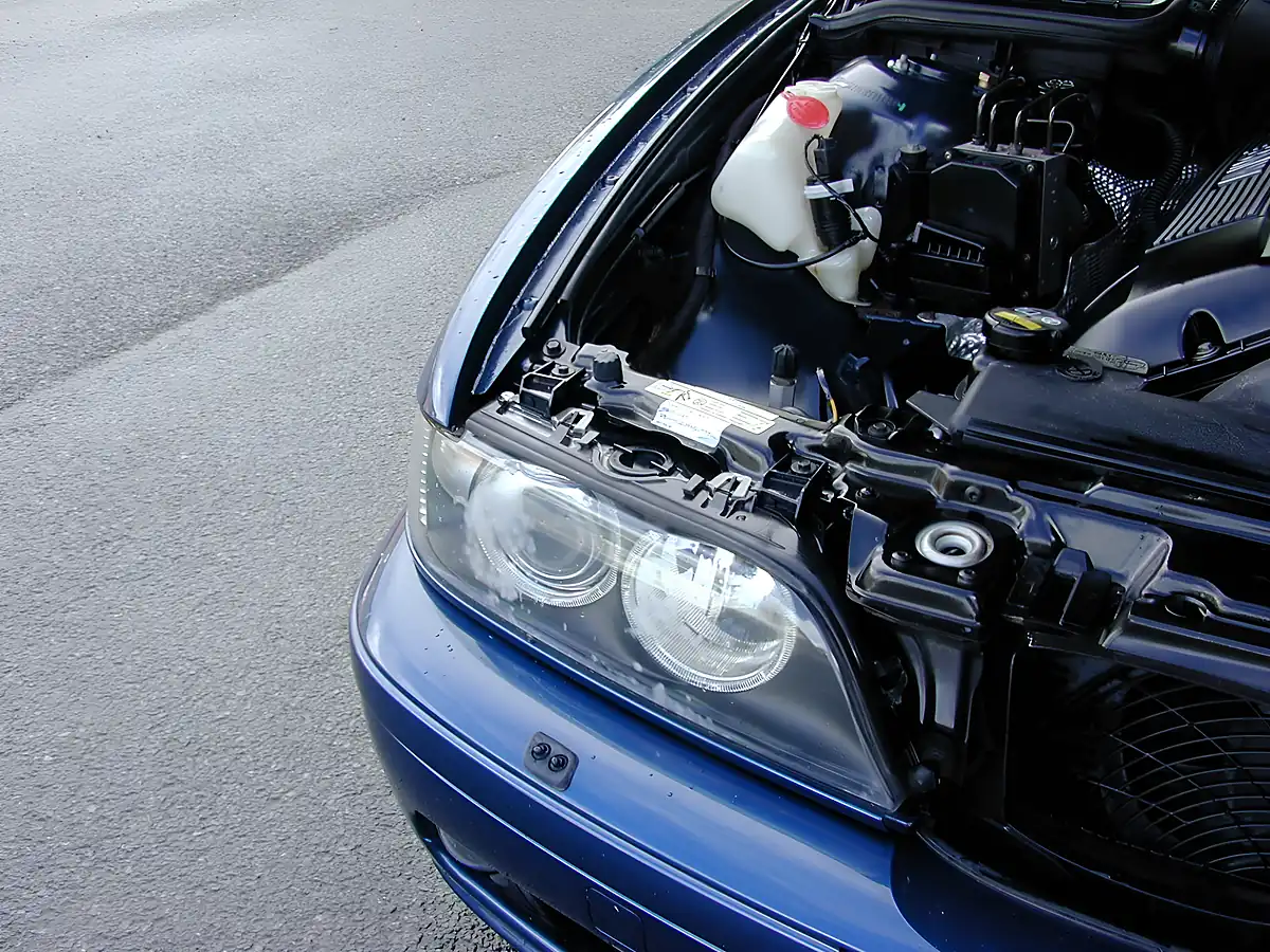 Used 2003 BMW 5 Series Individual 20th Japan Edition Blue - Interior and Exterior details 19