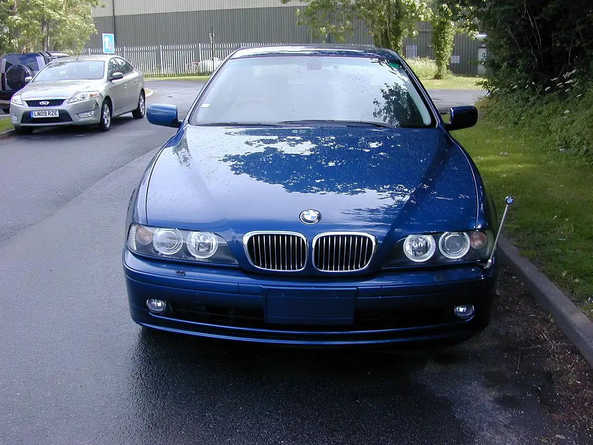 Used 2003 BMW 5 Series Individual 20th Japan Edition Blue - Interior and Exterior details 4