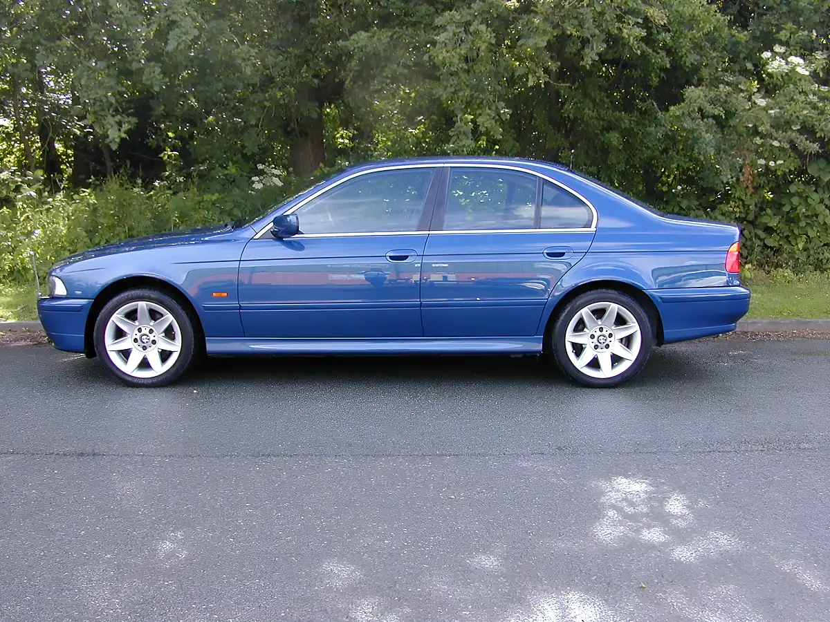 Used 2003 BMW 5 Series Individual 20th Japan Edition Blue - Interior and Exterior details 7