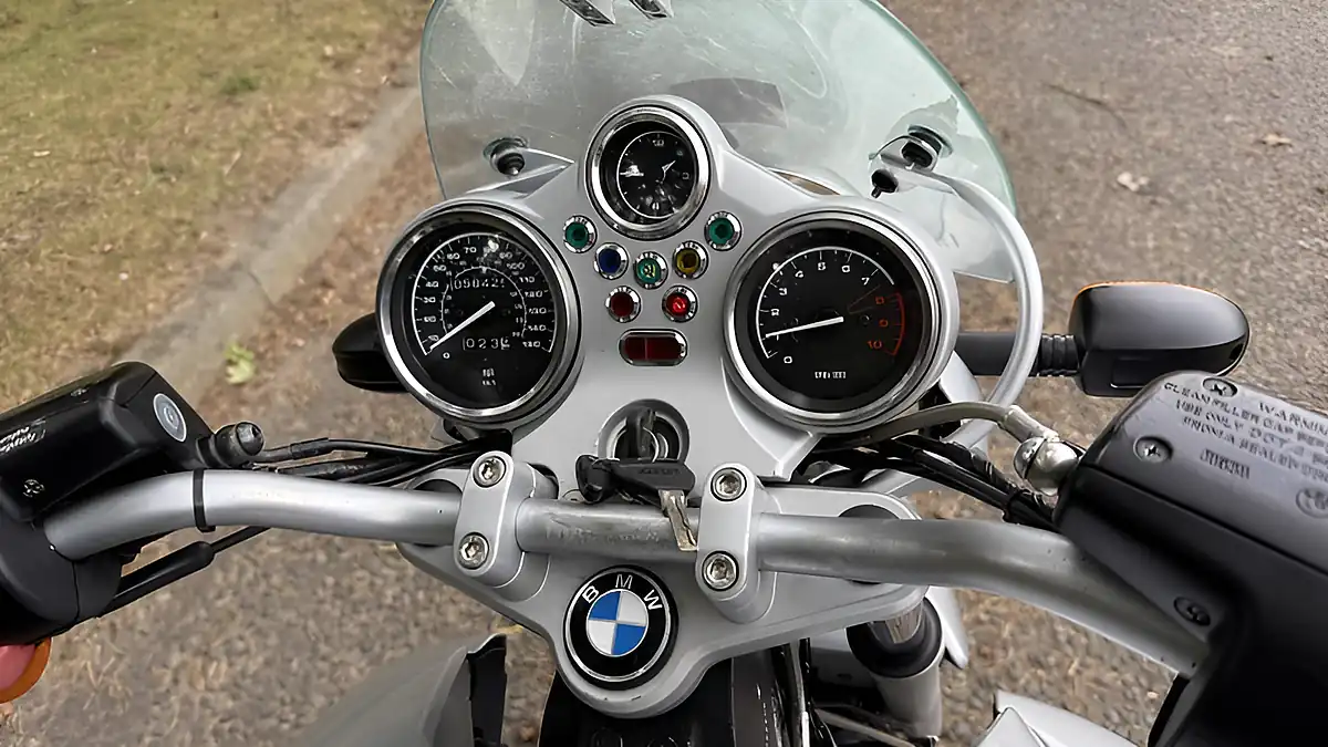 Used 2003 BMW R850R Silver - Interior and Exterior details 12