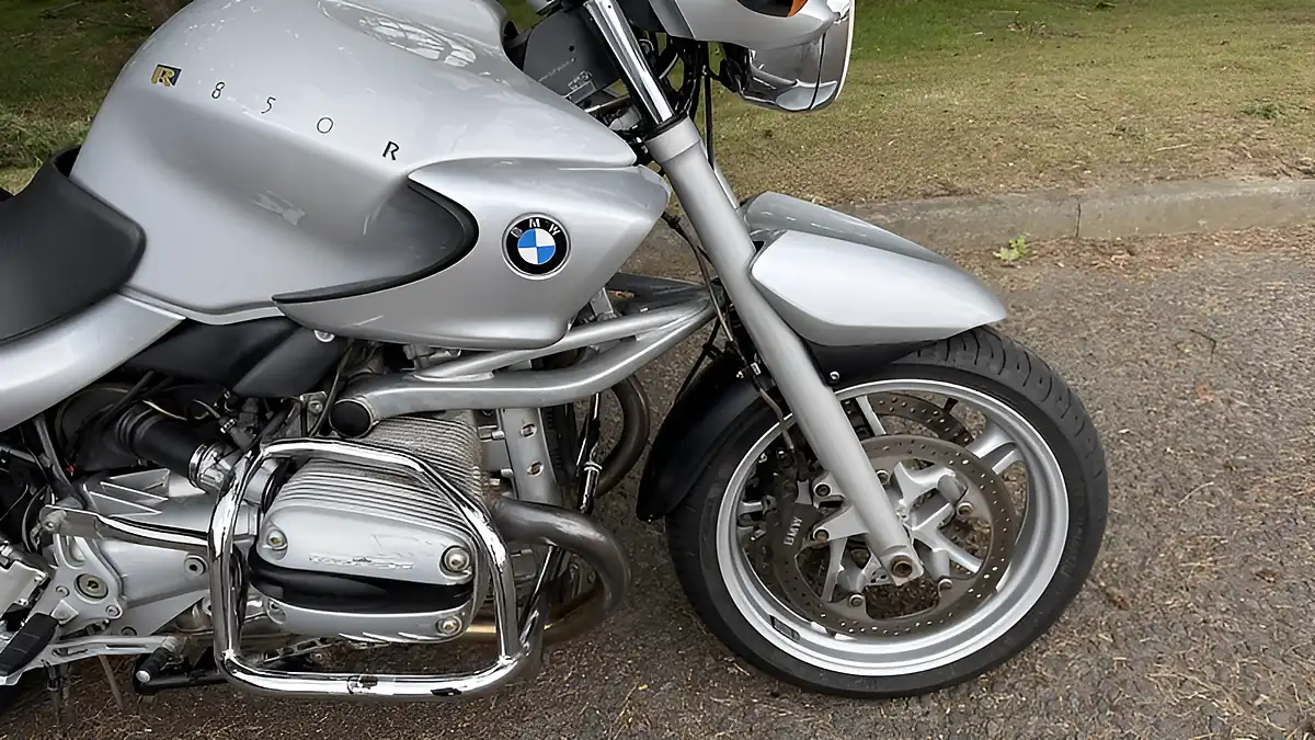 Used 2003 BMW R850R Silver - Interior and Exterior details 6