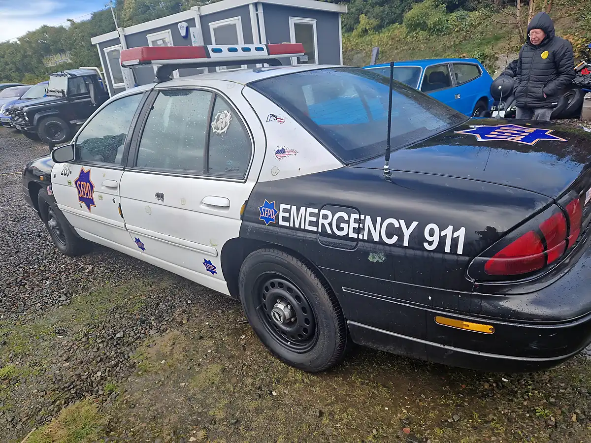 Used 2003 Chevrolet Lumina Police Car Lookalike Black - Interior and Exterior details 5