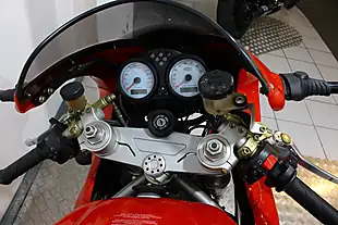 Used 2003 Ducati 800 Ss Red - Interior and Exterior details 8