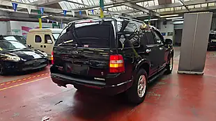 Used 2003 Ford Explorer Eddie Bauer Black - Interior and Exterior details 20
