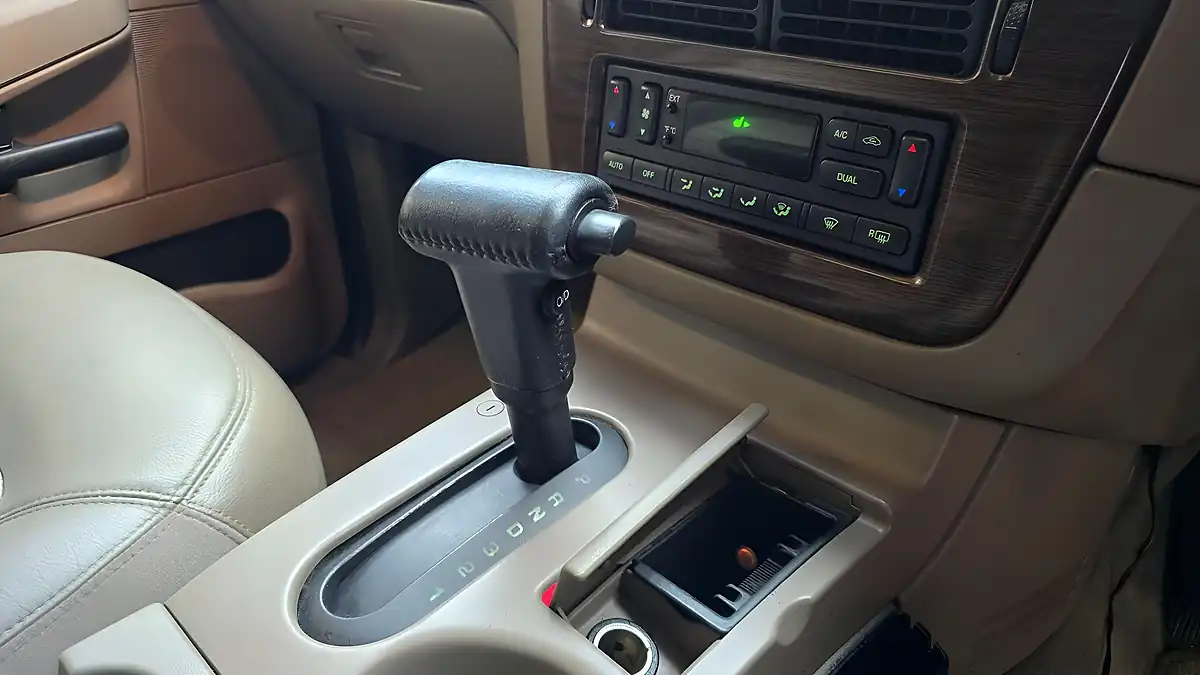 Used 2003 Ford Explorer Eddie Bauer Black - Interior and Exterior details 8