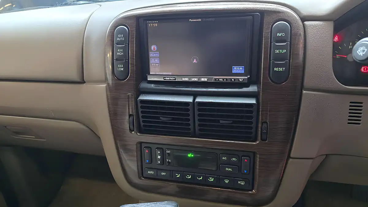 Used 2003 Ford Explorer Eddie Bauer Black - Interior and Exterior details 9