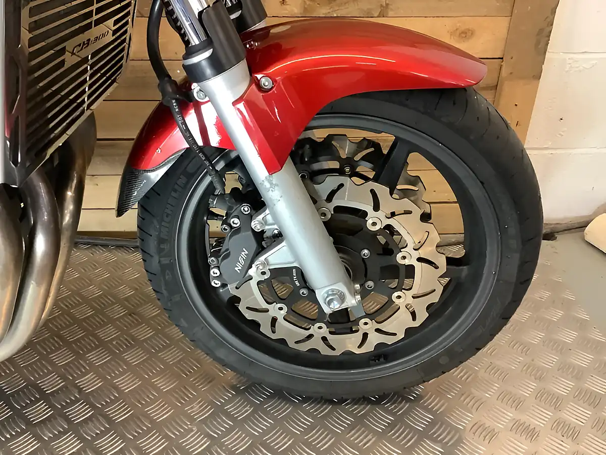 Used 2003 Honda Cb - Interior and Exterior details 18