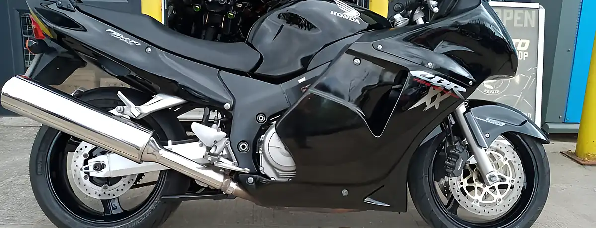 Used 2003 Honda CBR1100XX Super Blackbird - Front View