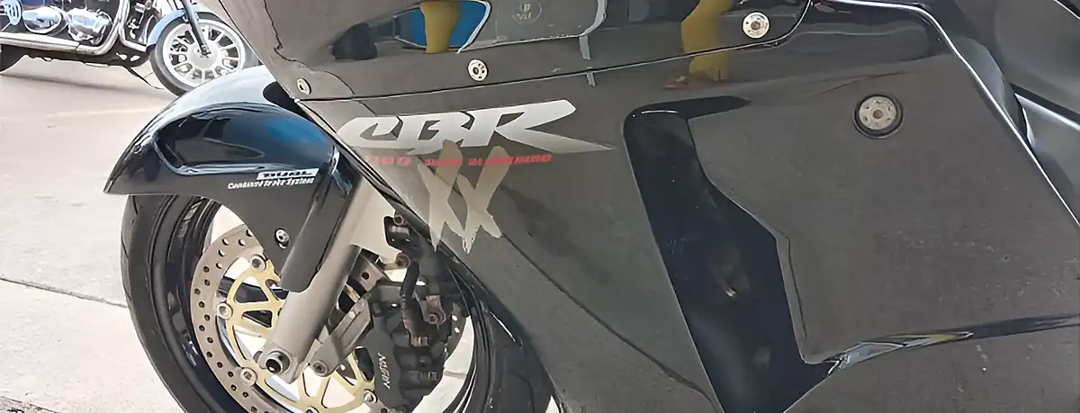 Used 2003 Honda CBR1100XX Super Blackbird - Interior and Exterior details 7
