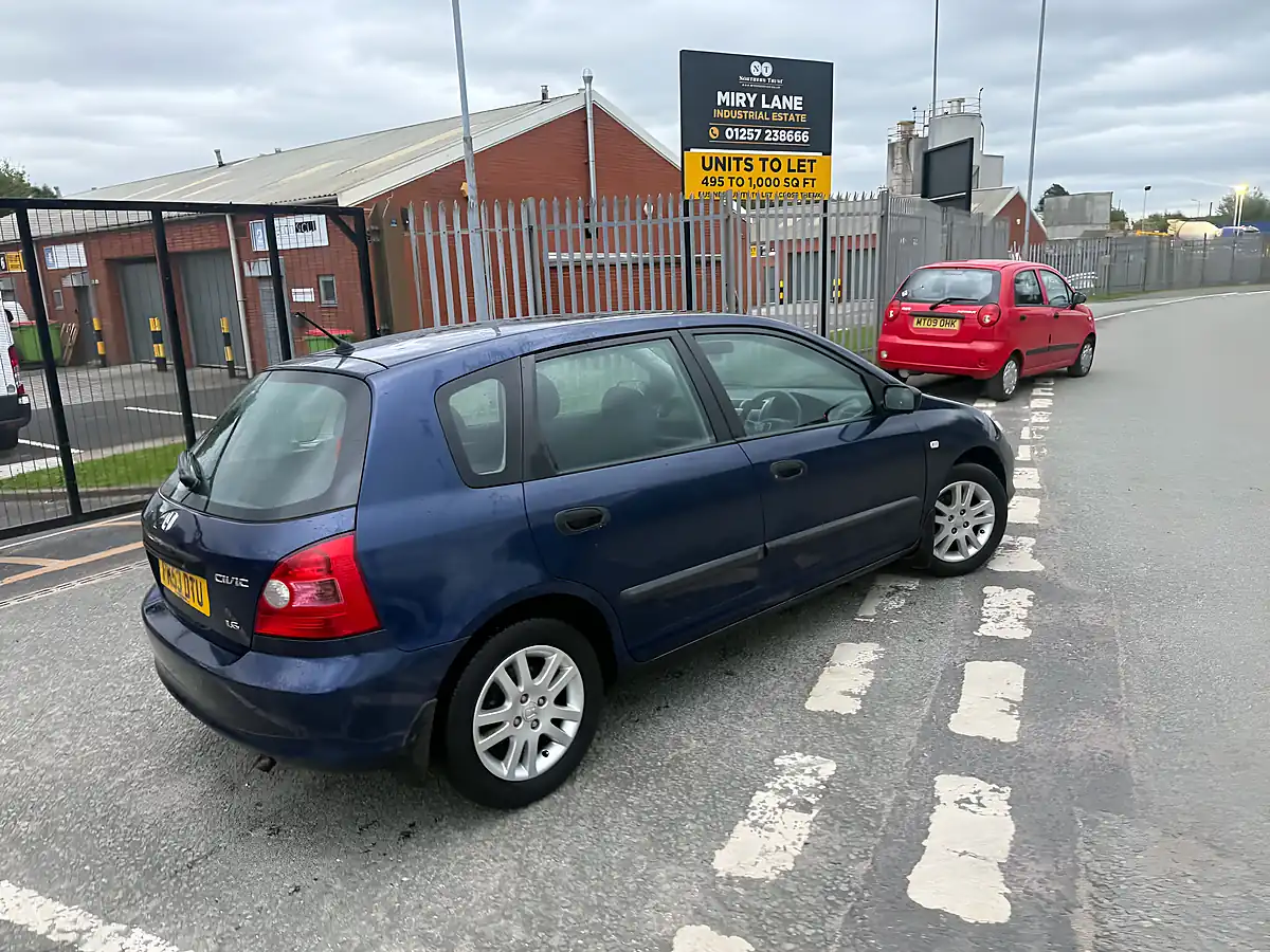 Used 2003 Honda Civic S - Interior and Exterior details 13