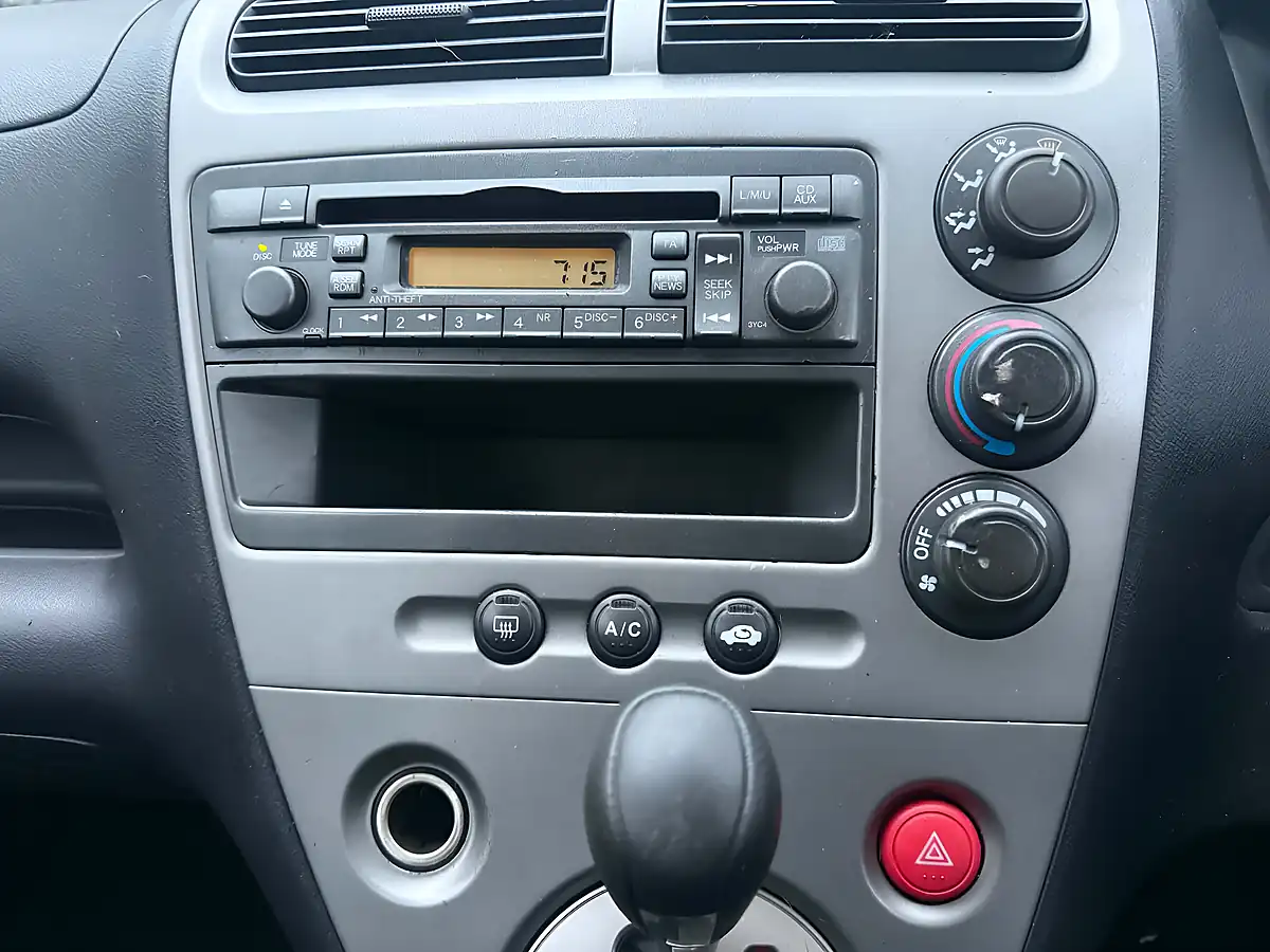 Used 2003 Honda Civic S - Interior and Exterior details 15