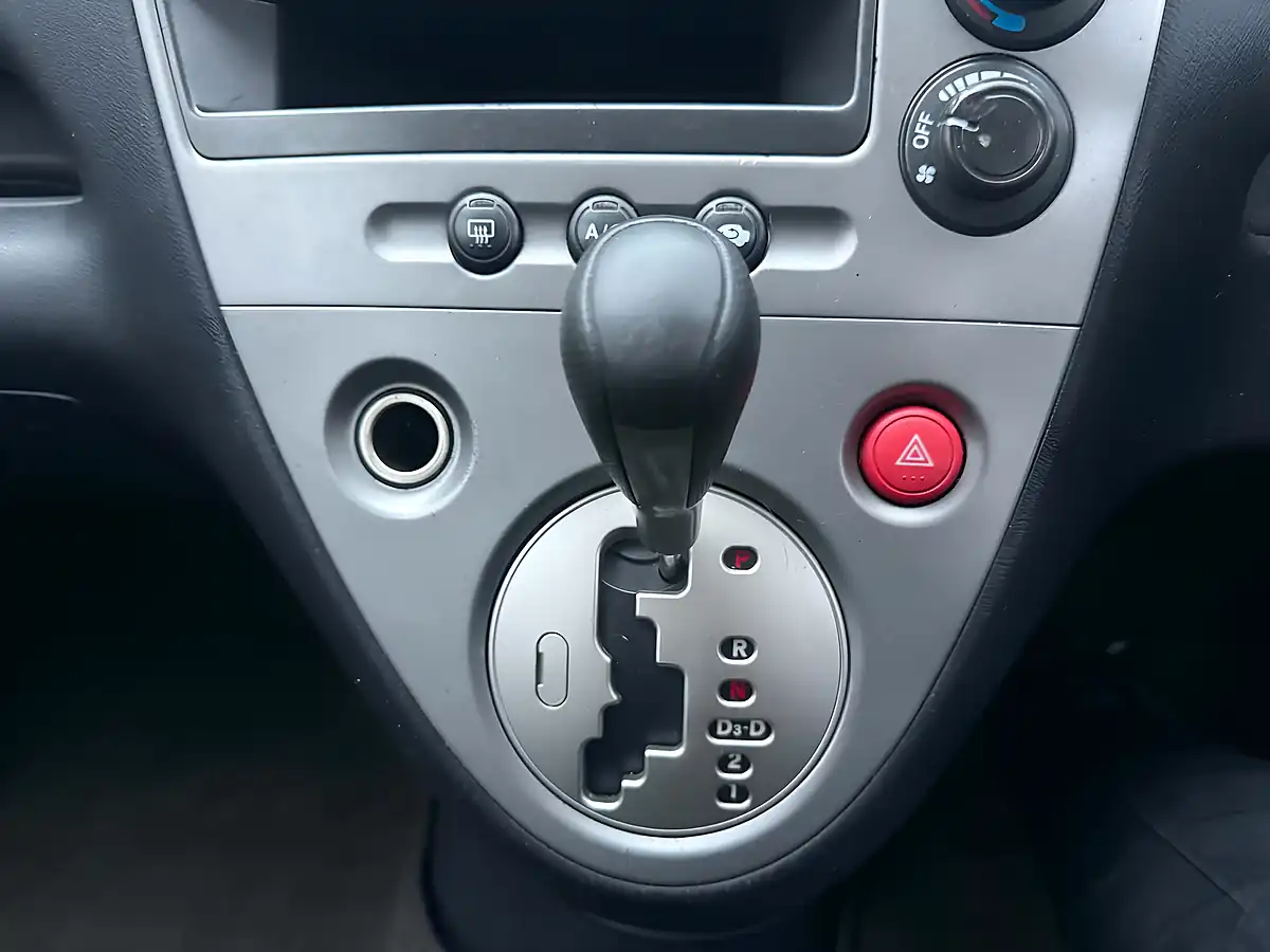 Used 2003 Honda Civic S - Interior and Exterior details 18