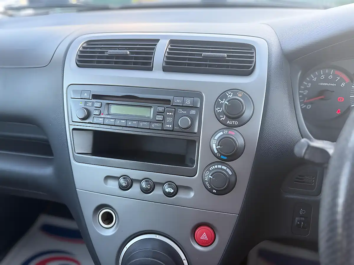 Used 2003 Honda Civic Se Executive Green - Interior and Exterior details 15