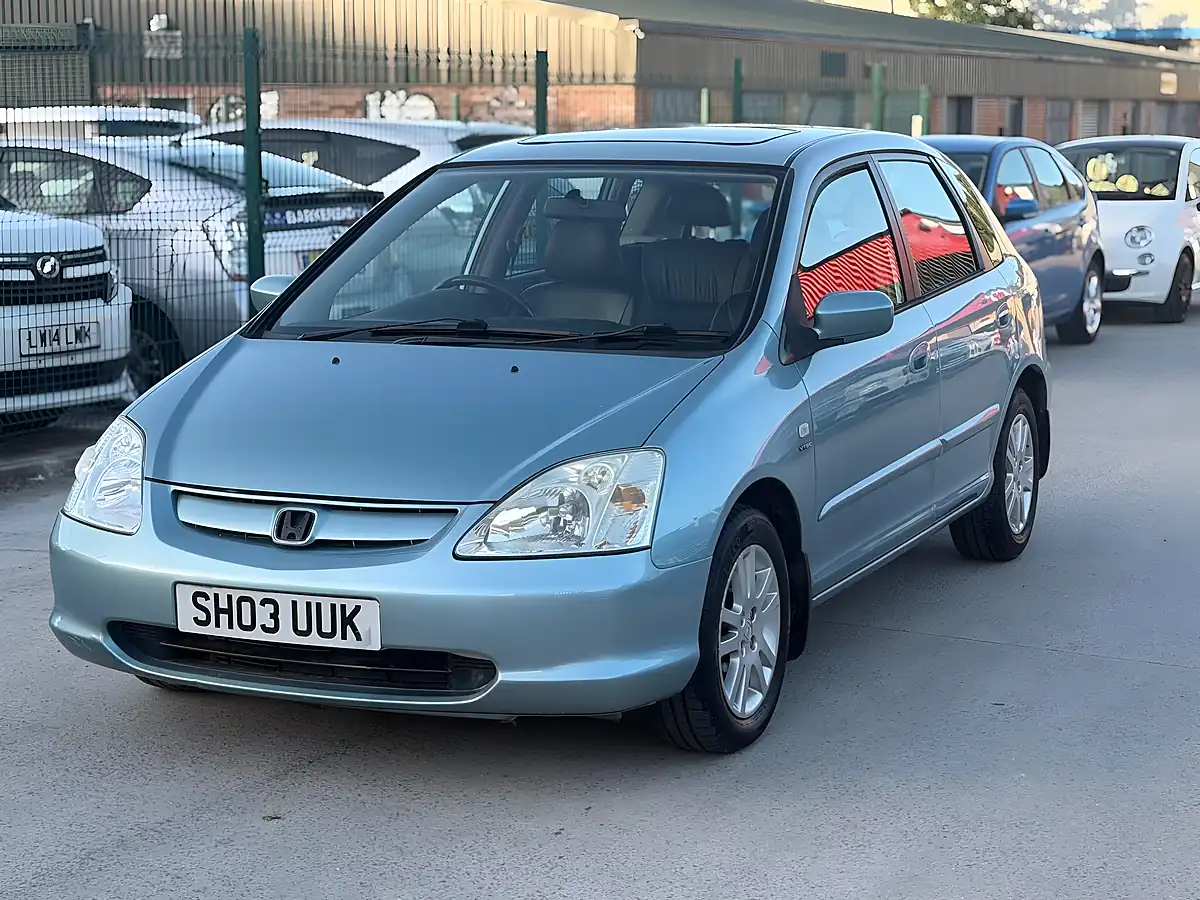 Used 2003 Honda Civic Se Executive Green - Interior and Exterior details 2