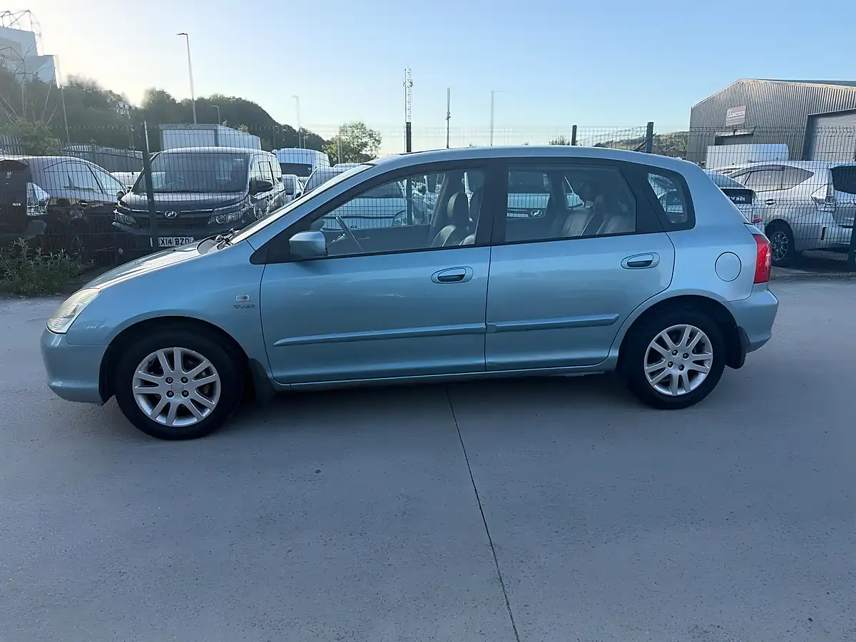 Used 2003 Honda Civic Se Executive Green - Interior and Exterior details 3