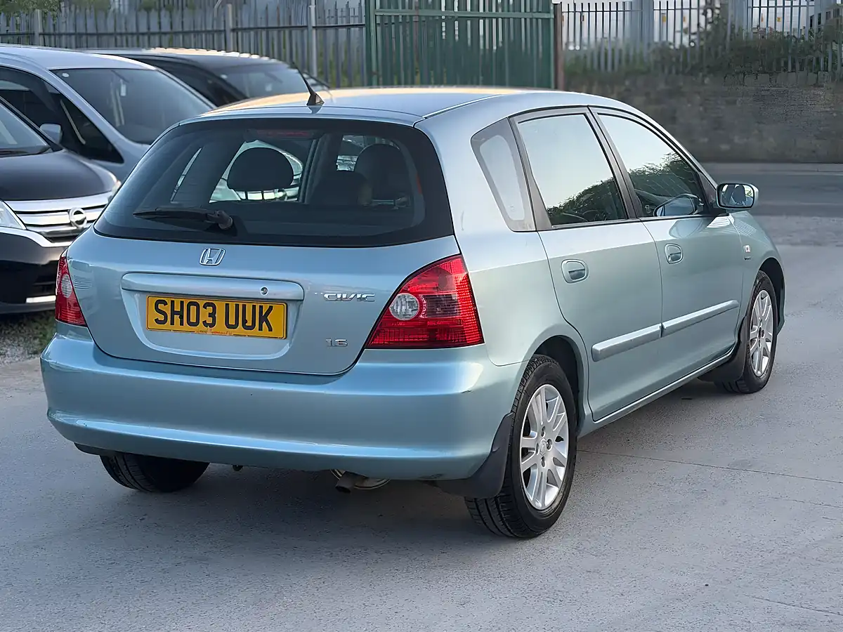 Used 2003 Honda Civic Se Executive Green - Interior and Exterior details 4