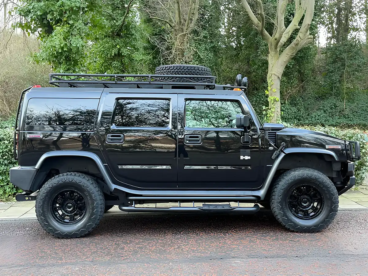 Used 2003 Hummer H2 Luxury Black - Interior and Exterior details 4