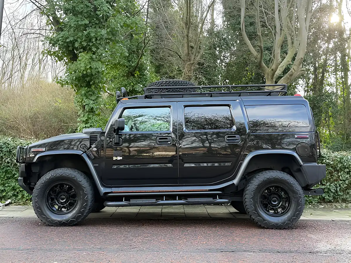 Used 2003 Hummer H2 Luxury Black - Interior and Exterior details 8