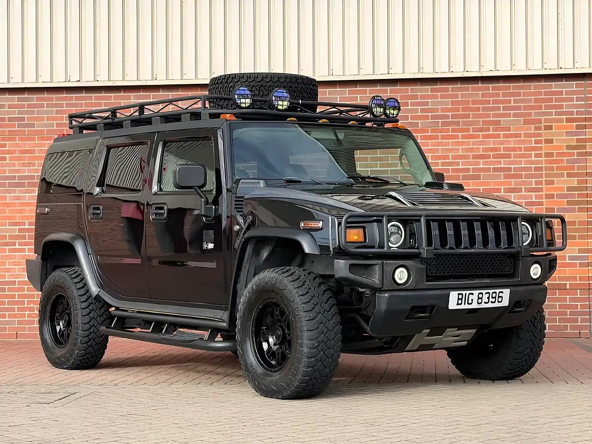 Used 2003 Hummer H2 Luxury Black - Interior and Exterior details 9
