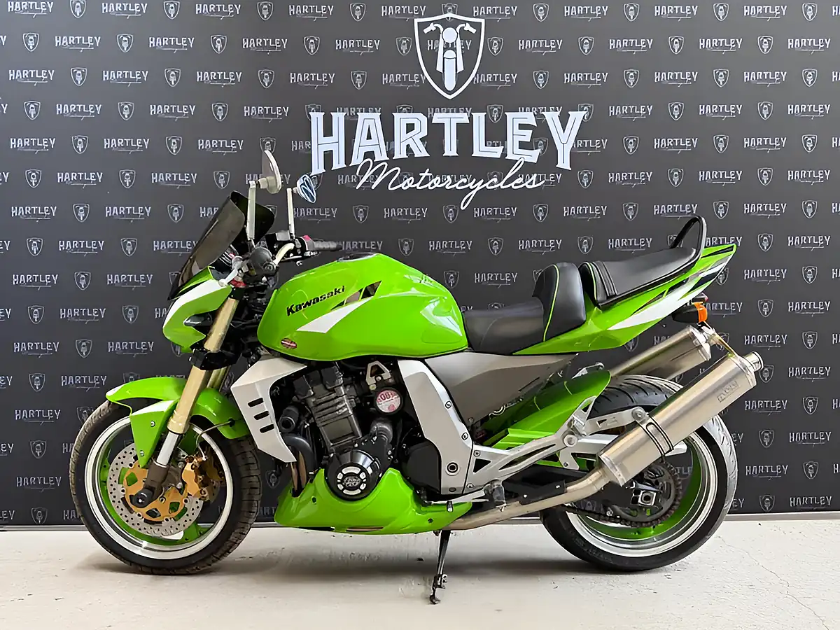 Used 2003 Kawasaki Z1000 Lime Green - Interior and Exterior details 3