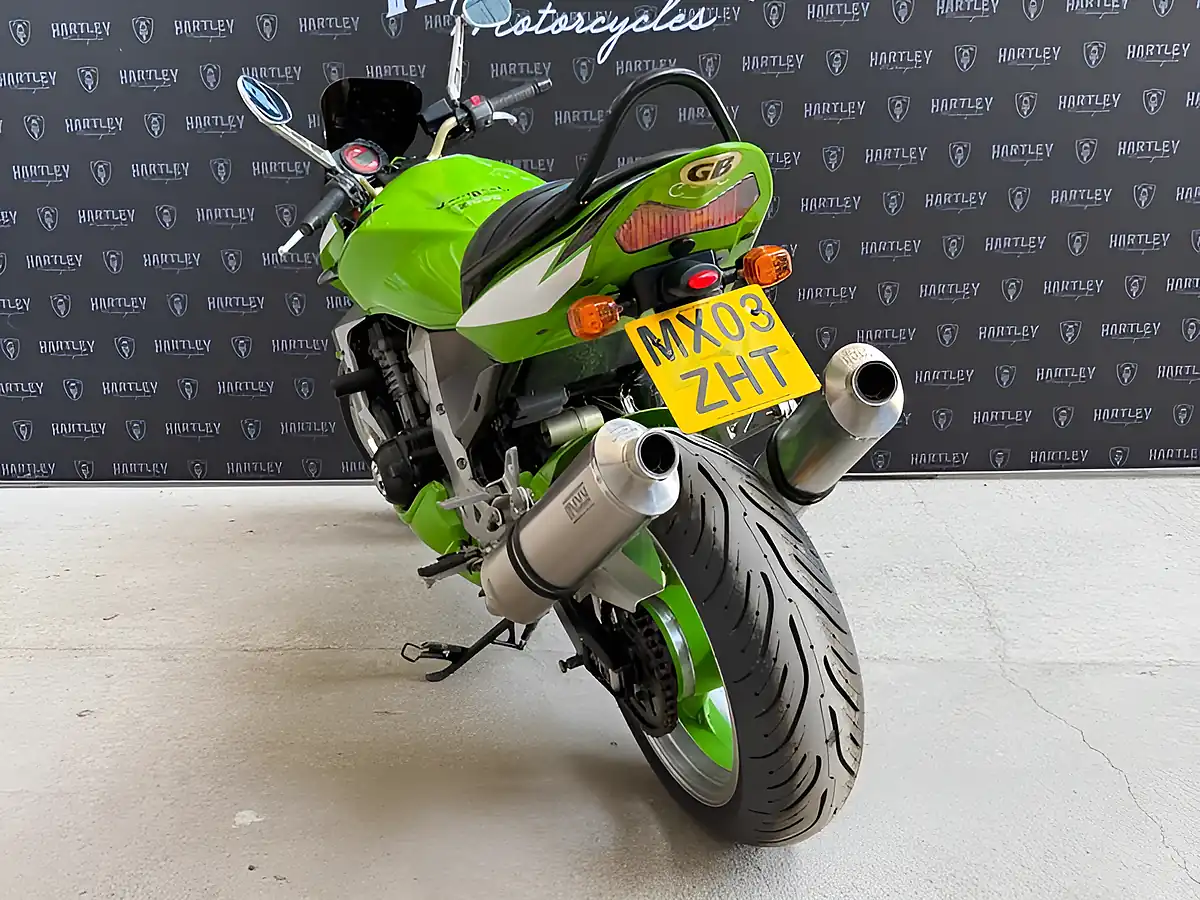 Used 2003 Kawasaki Z1000 Lime Green - Interior and Exterior details 4